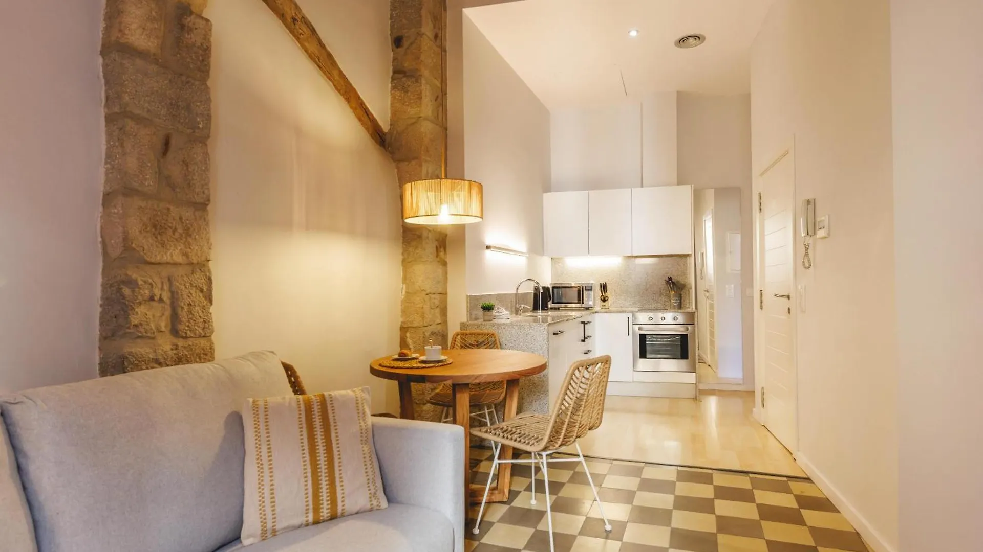 Bravissimo Calderers La Lleona, Heart Of The Barri Vell Apartment Girona Spain