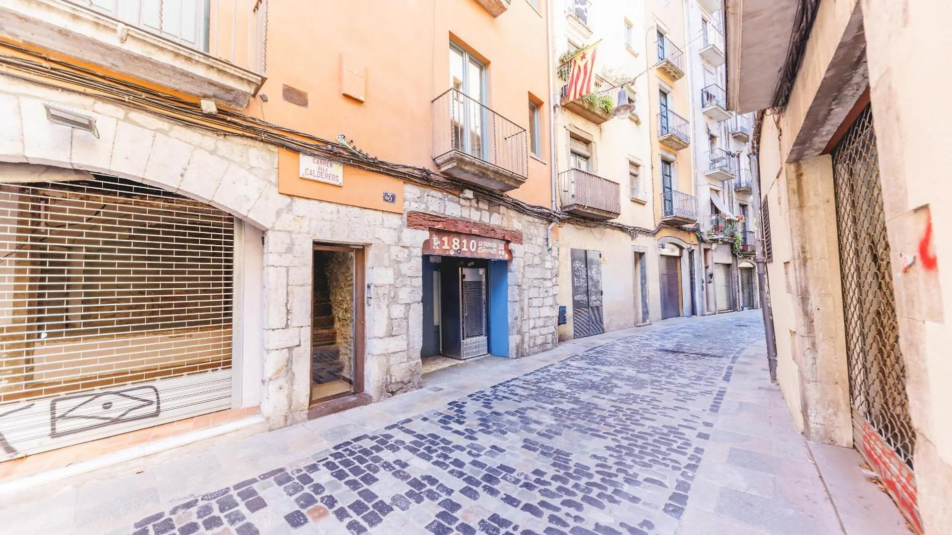 Bravissimo Calderers La Lleona, Heart Of The Barri Vell Apartment Girona 0*,  Spain